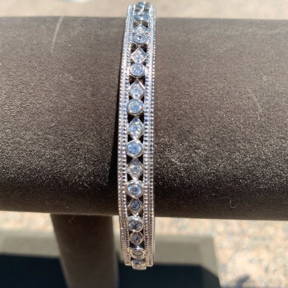 🔥VICTORIA WIECK ROYAL STERLING SILVER CZ BANGLE🔥 - Picture 2 of 2